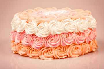 Vintage wedding creamy Ombre cake