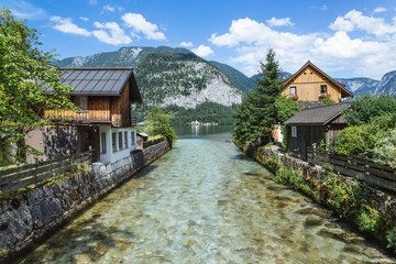 Fototapeta na wymiar House on the Hallstatt lakeside, Upper Austria