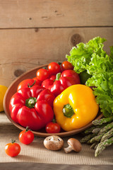 vegetables tomato pepper avocado lettuce asparagus