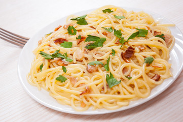 spaghetti with fish sauce