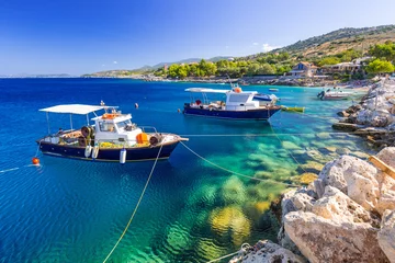 Schilderijen op glas Fishing boats at the coast of Zakynthos, Greece © Patryk Kosmider