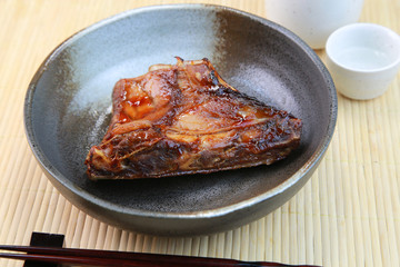 マグロカマ焼き