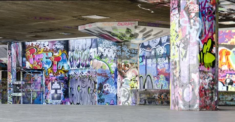 Fotobehang Graffiti Londen - Graffiti op Skatepark   4