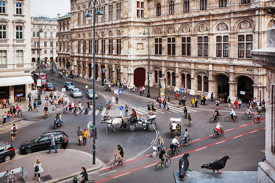 Vienna, Albertinaplatz