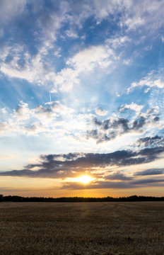 Zonsondergang/zonsopkomst in Limburg.