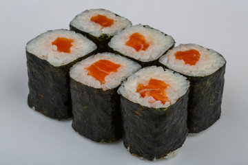Salmon maki