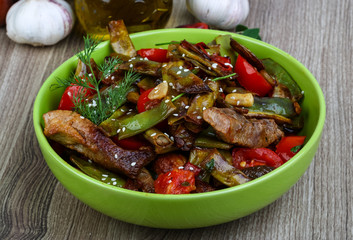Stir fried pork with vegetables