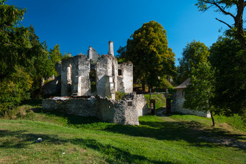 Fototapeta na wymiar Ruins of Sklabina Castle - Martin, Slovakia
