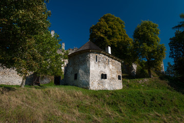 Fototapeta na wymiar Ruiny zamku - Martin Sklabiňa, Słowacji