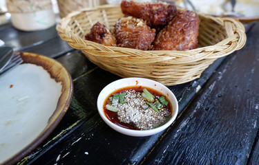 Spicy dipping sauce with rice powder