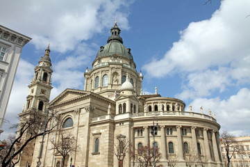 Fototapeta na wymiar St Stephen's Basilica in Budapest, Hungary
