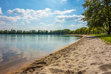 Beach at lake Bassin des Mouettes, France