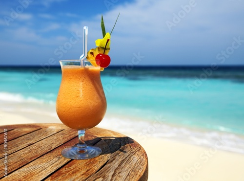 коктейль море закат ананас бесплатно