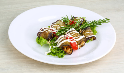 Aubergine roll