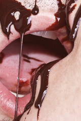 macro chocolate kissing