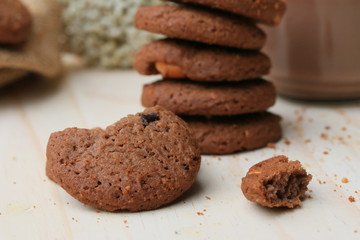 Chocolate chip cookies and cocoa drinks