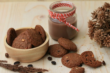 Chocolate chip cookies and cocoa drinks