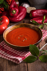 Paprika-Tomaten -Soup