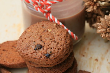 Chocolate chip cookies and cocoa drinks