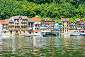 Fototapeta na wymiar Colorful houses of Pasai Donibane, Basque Country (Spain)
