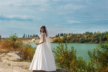 Fototapeta na wymiar beautiful bride outdoor