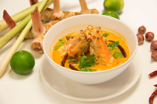 Tom Yum Goong - Thai hot and spicy soup with shrimp(selective focus)
