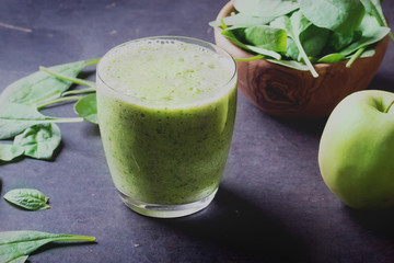 Green Smoothie preparation