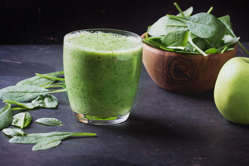 Green Smoothie preparation