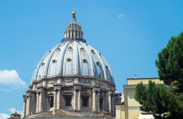 Fototapeta na wymiar st. peters dome in vatican,rome