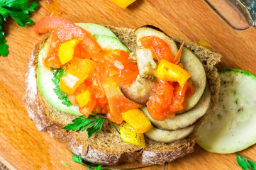 Sandwich with vegetable ragout