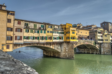 Fototapeta na wymiar Ponte Vecchio in hdr