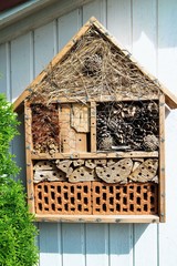 Großes Insektenhotel