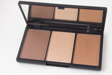 triple brown tone of face shadow,face highlighter,contouring and blush palette