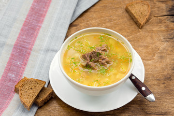 pea soup with meat