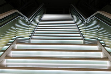 Obraz premium Stairs in train station