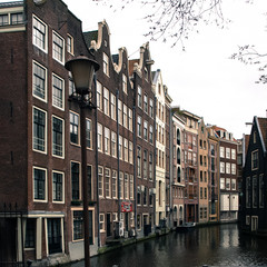 Fototapeta premium Water canal in Amsterdam city centre
