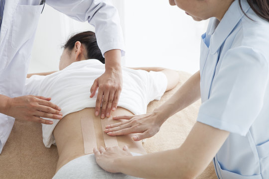Women being treated for hip in Osteopathic Council