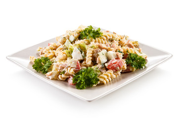 Pasta with tuna and vegetables 