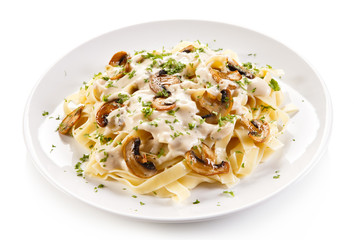 Pasta with champignons and sauce