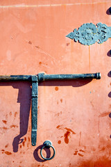 metal rusty  brown    morocco in