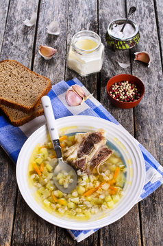 Soup with pearl barley and meat