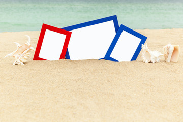 Fototapeta premium photo frame on the beach, photography on the beach, sea shells,