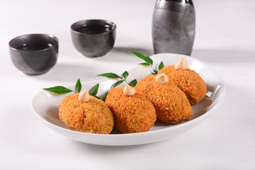 Crab fried cakes