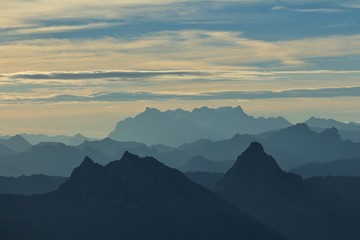 Fototapeta na wymiar Silhouettes of Mythen and other mountains