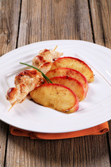 Chicken skewer and apple