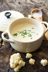 Creamy cauliflower soup
