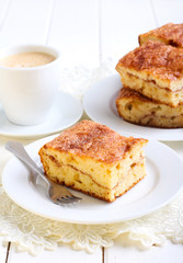 Cinnamon sour cream coffee cake