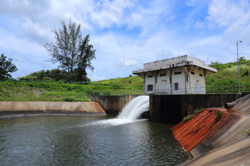 Fototapeta premium sluice dam