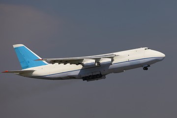Cargo plane