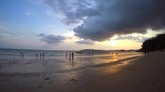 Sunrise at Nopparat Thara Beach,  Aonang, Ao Nang, Krabi, Thailand, Asien